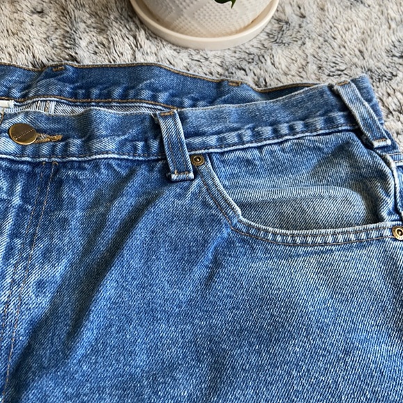 Carhartt Destroyed Mom Jeans Ultra High Waisted - Picture 5 of 15